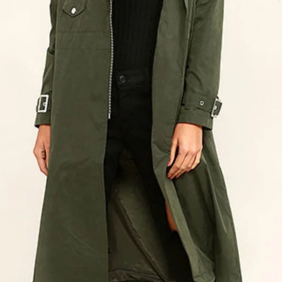 Obey green trench coat - detailed shiny obey buttons and silver hardware - Picture 4 of 10